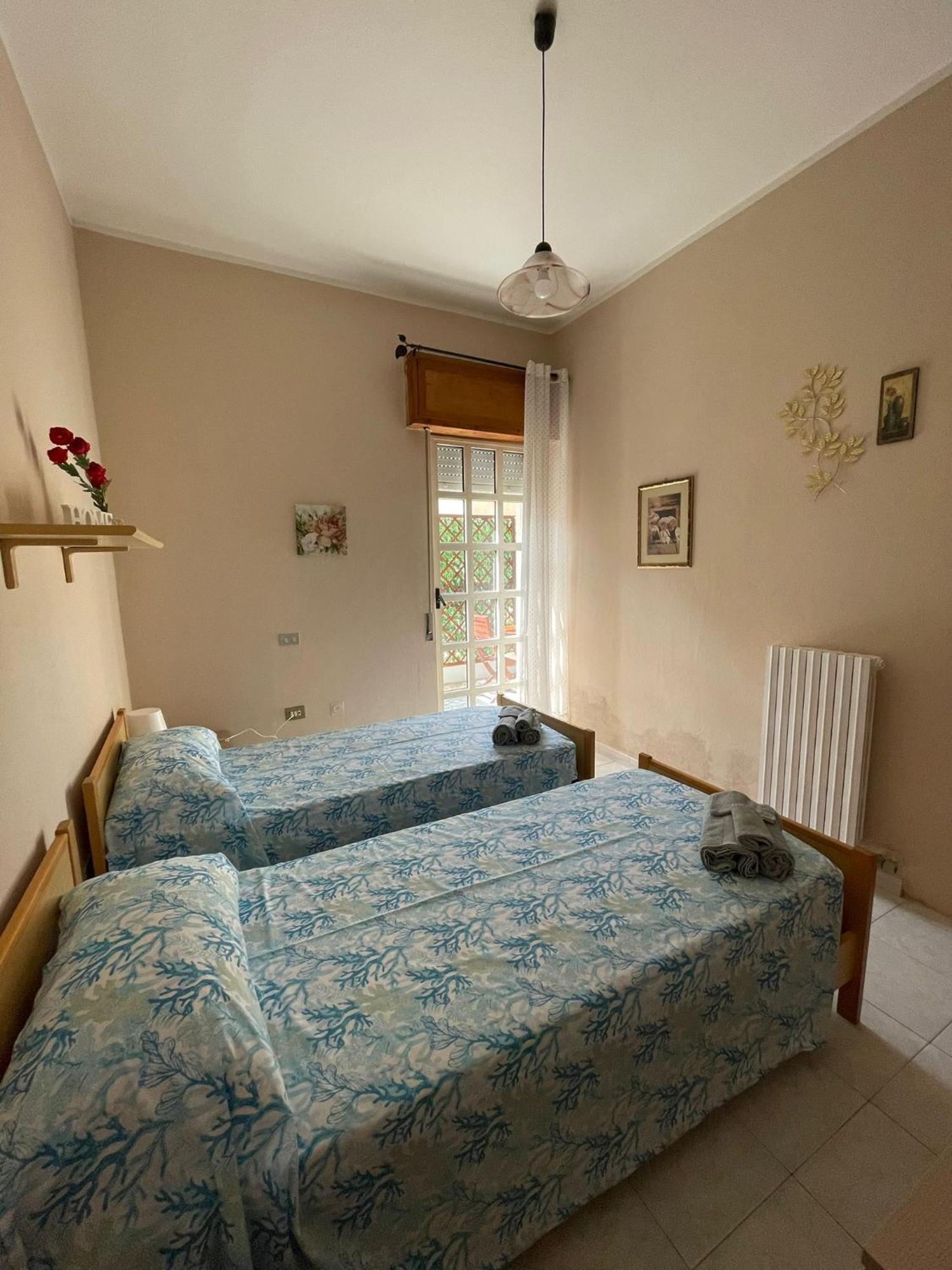 Casa Elena Apartment Cagliari Bagian luar foto